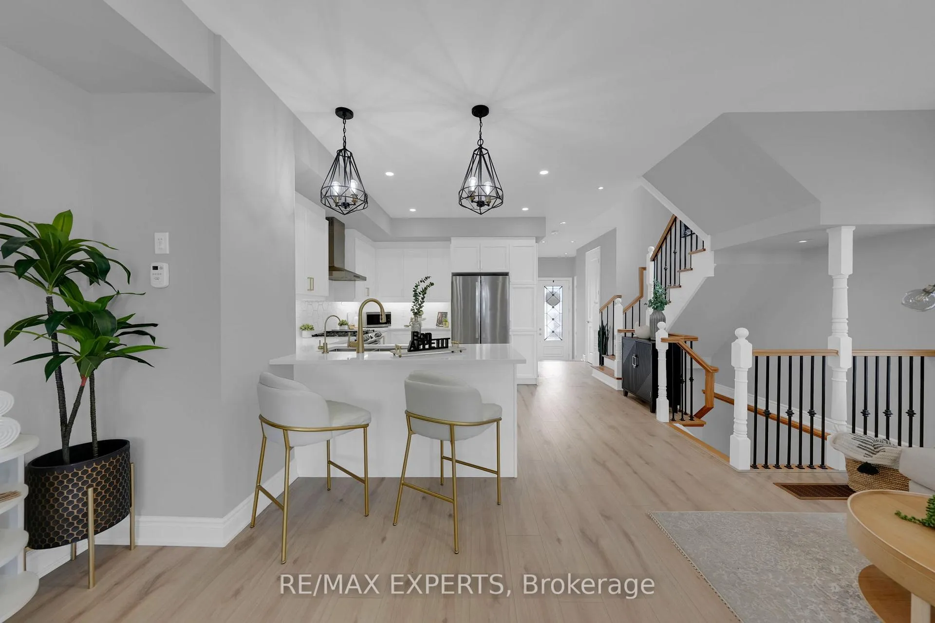 Photo 13 of 167 Walker Boulevard, New Tecumseth, Alliston — HOMEH