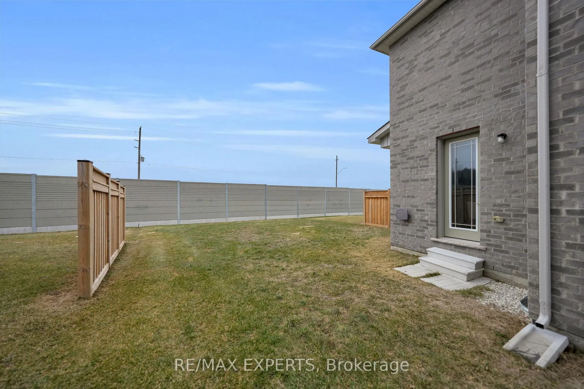 Photo 39 of 167 Walker Boulevard, New Tecumseth, Alliston — HOMEH