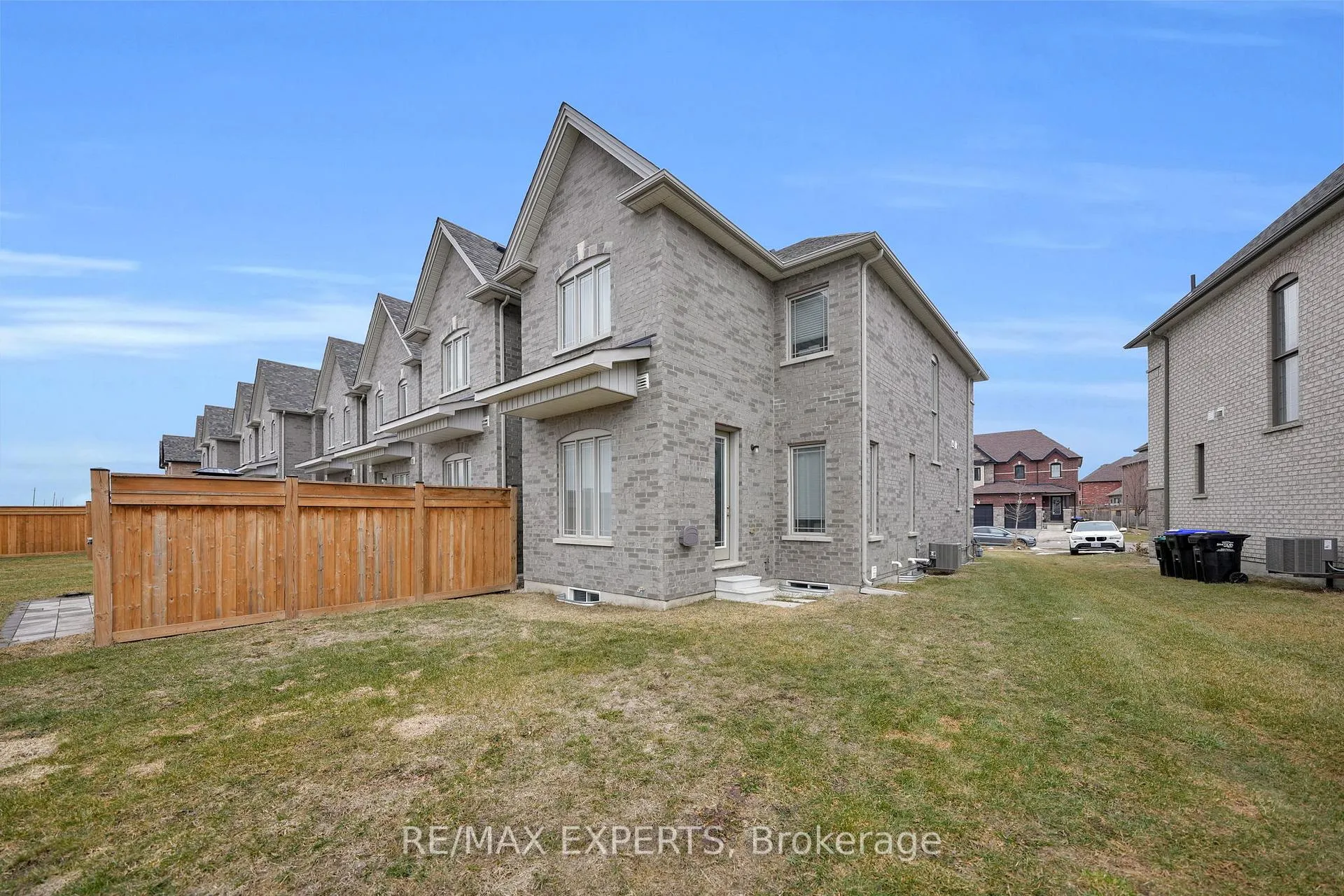 Photo 41 of 167 Walker Boulevard, New Tecumseth, Alliston — HOMEH