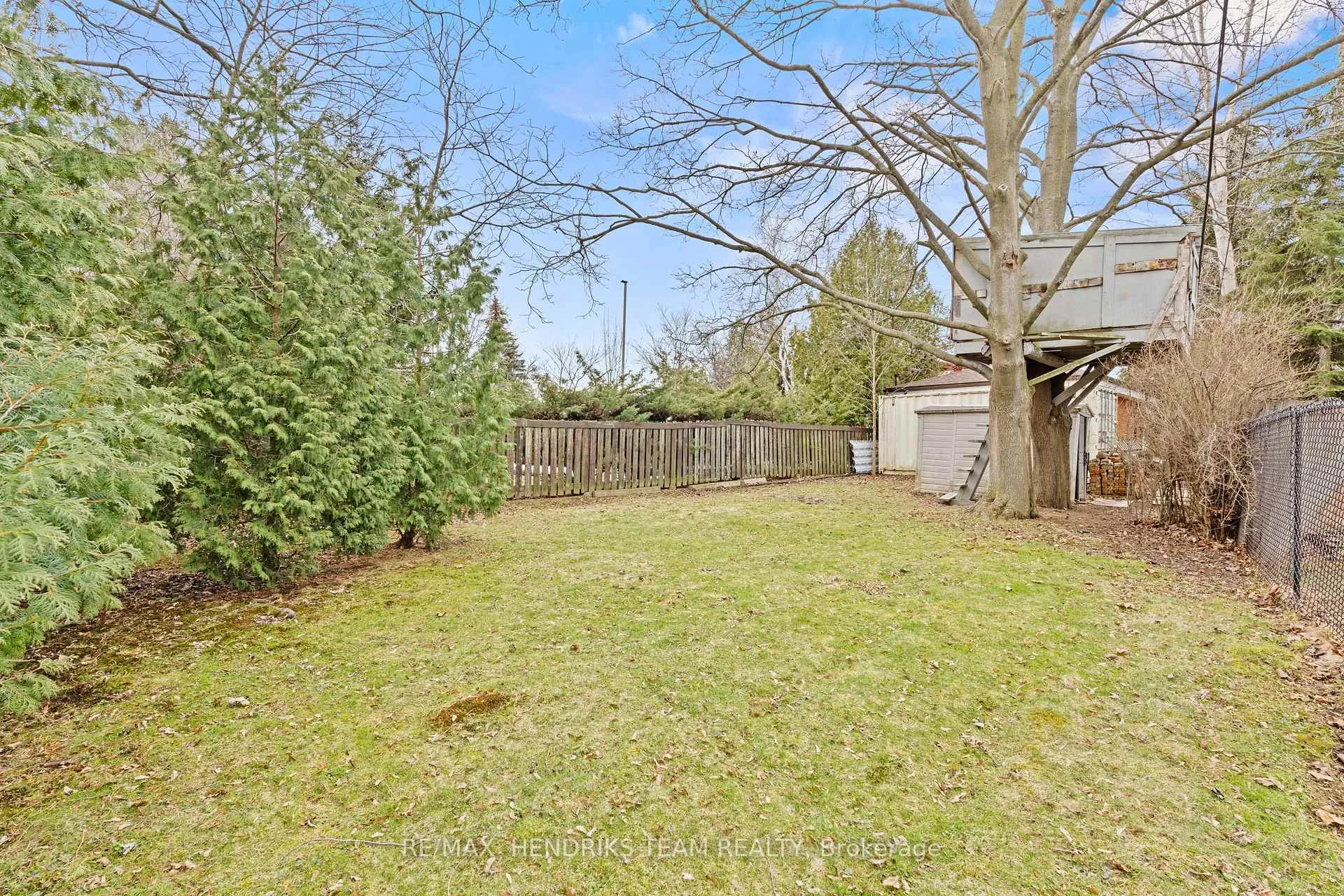 Photo 39 of 4 Ross Street, St. Catharines, Vine/Linwell — HOMEH