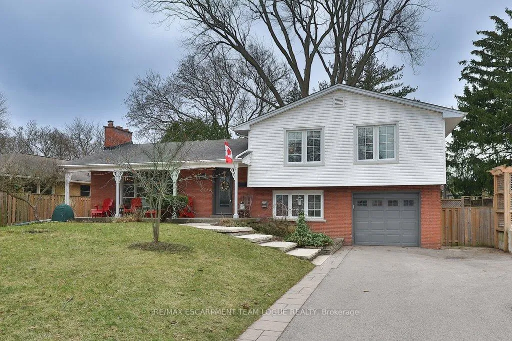 Photo 2 of 377 Arden Crescent, Burlington, Shoreacres — HOMEH
