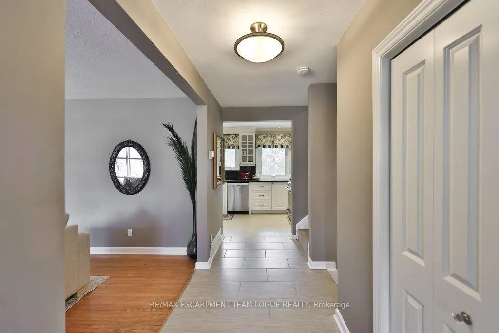 Photo 7 of 377 Arden Crescent, Burlington, Shoreacres — HOMEH