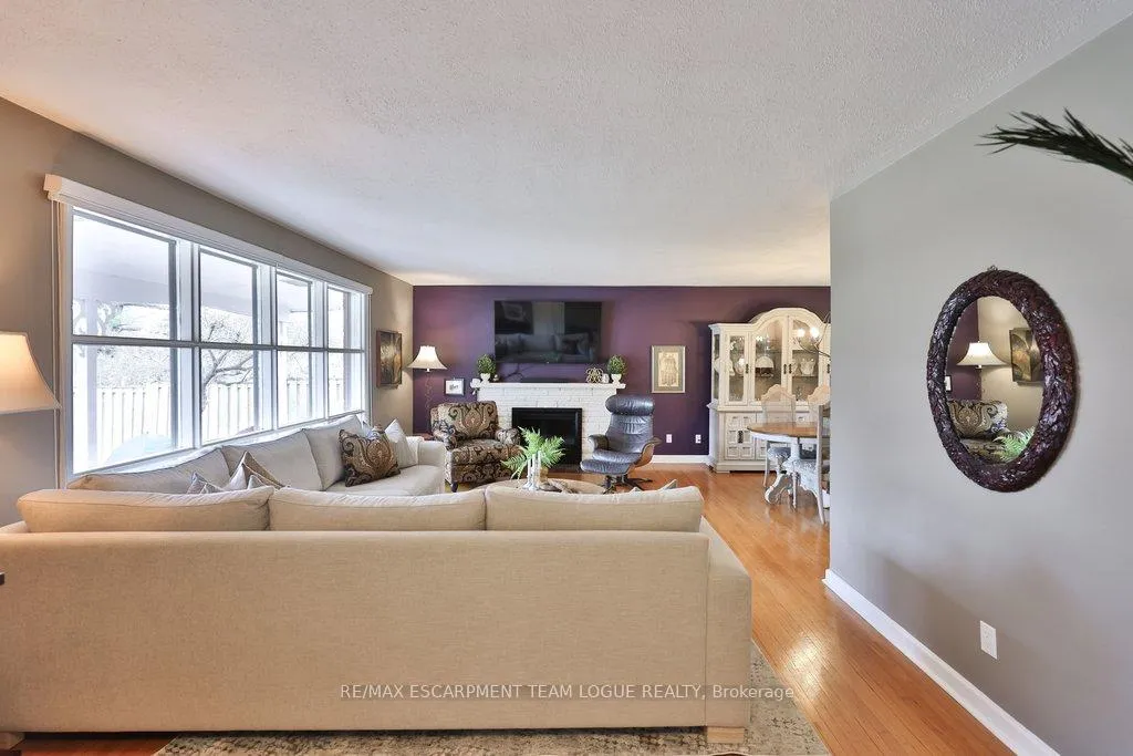 Photo 8 of 377 Arden Crescent, Burlington, Shoreacres — HOMEH