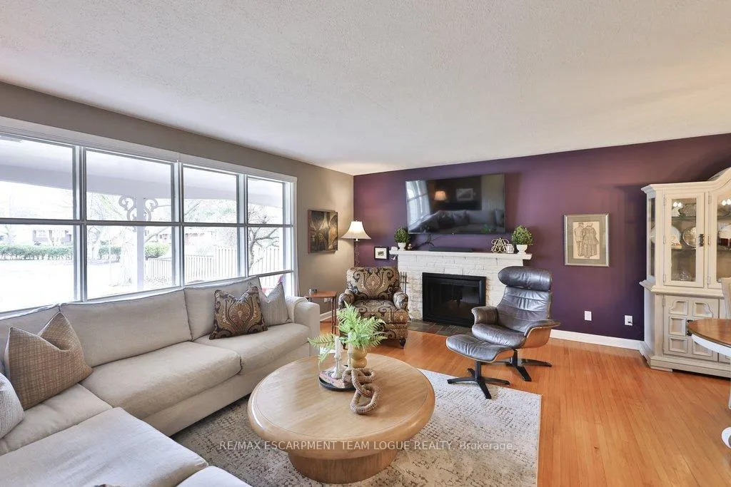 Photo 9 of 377 Arden Crescent, Burlington, Shoreacres — HOMEH