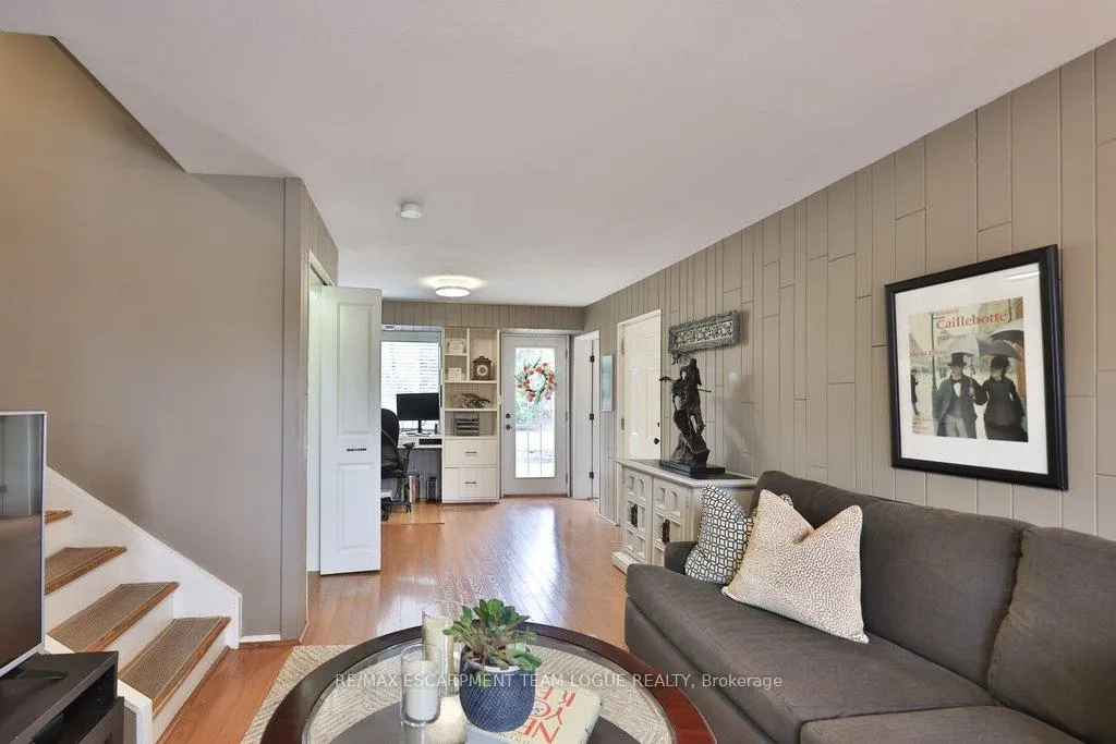 Photo 34 of 377 Arden Crescent, Burlington, Shoreacres — HOMEH
