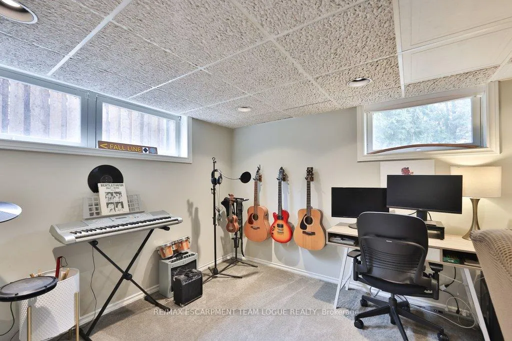 Photo 40 of 377 Arden Crescent, Burlington, Shoreacres — HOMEH
