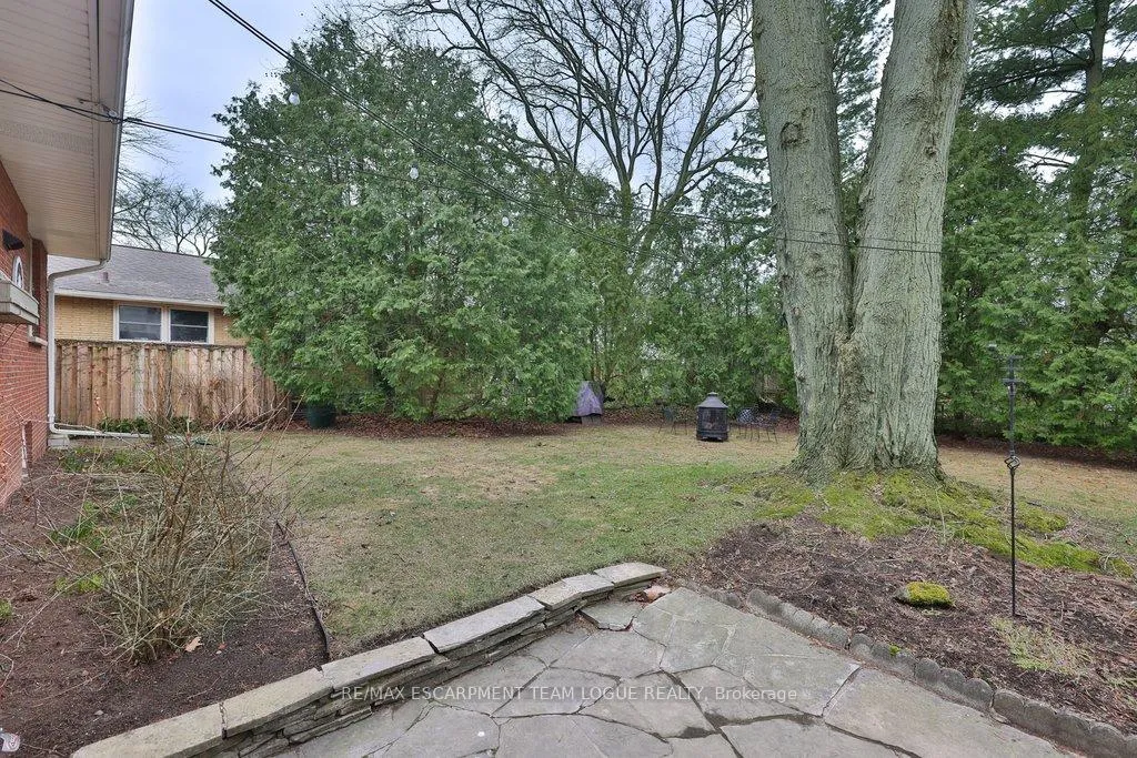 Photo 43 of 377 Arden Crescent, Burlington, Shoreacres — HOMEH