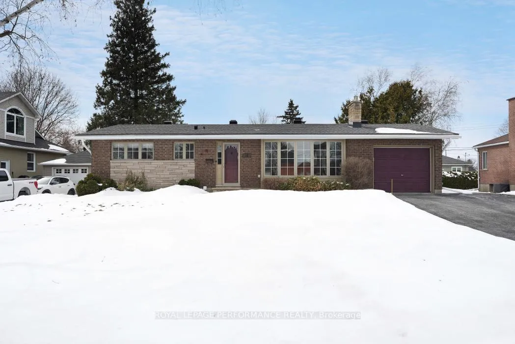 Photo 1 of 12 Willeth Avenue, Ottawa, City View/Skyline/Fisher Heights/Parkwood Hills — HOMEH