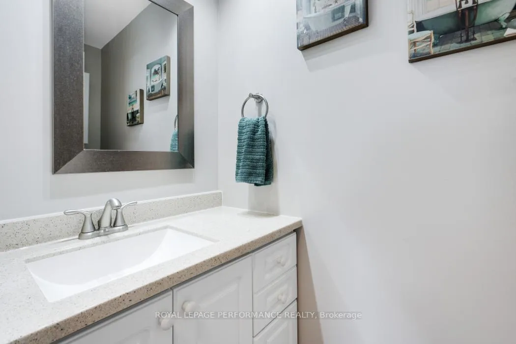 Photo 18 of 12 Willeth Avenue, Ottawa, City View/Skyline/Fisher Heights/Parkwood Hills — HOMEH