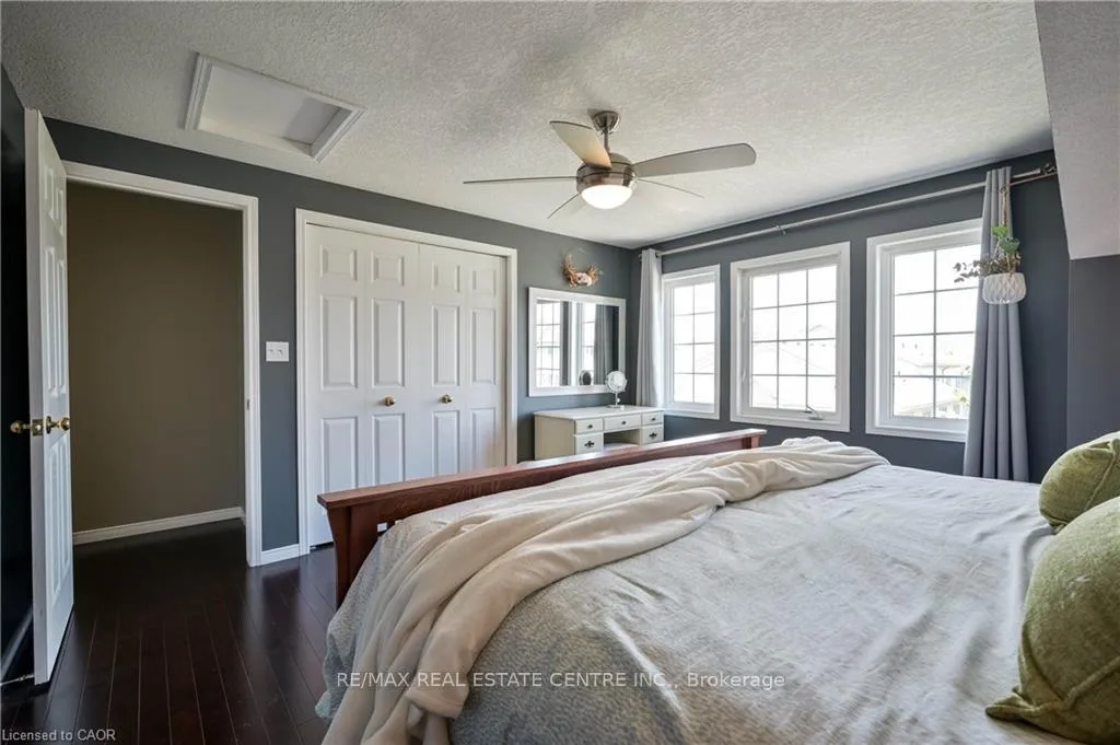 Photo 5 of Unit D26, 85 Bankside Drive, Kitchener — HOMEH