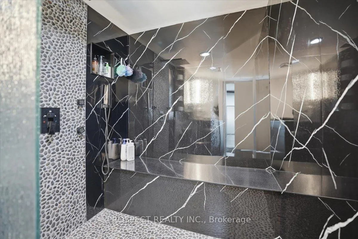 Photo 13 of 155 Legion Rd N 2309, Etobicoke, Mimico — HOMEH