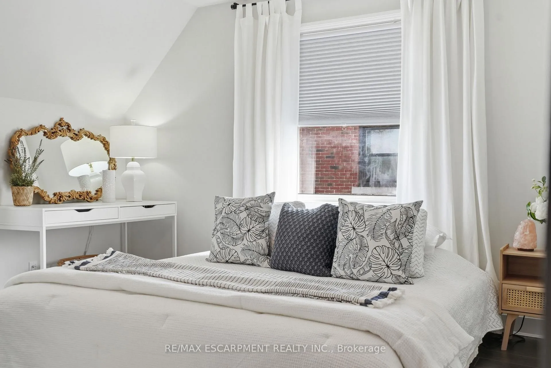 Photo 21 of 106 Laurel Street, Waterloo — HOMEH