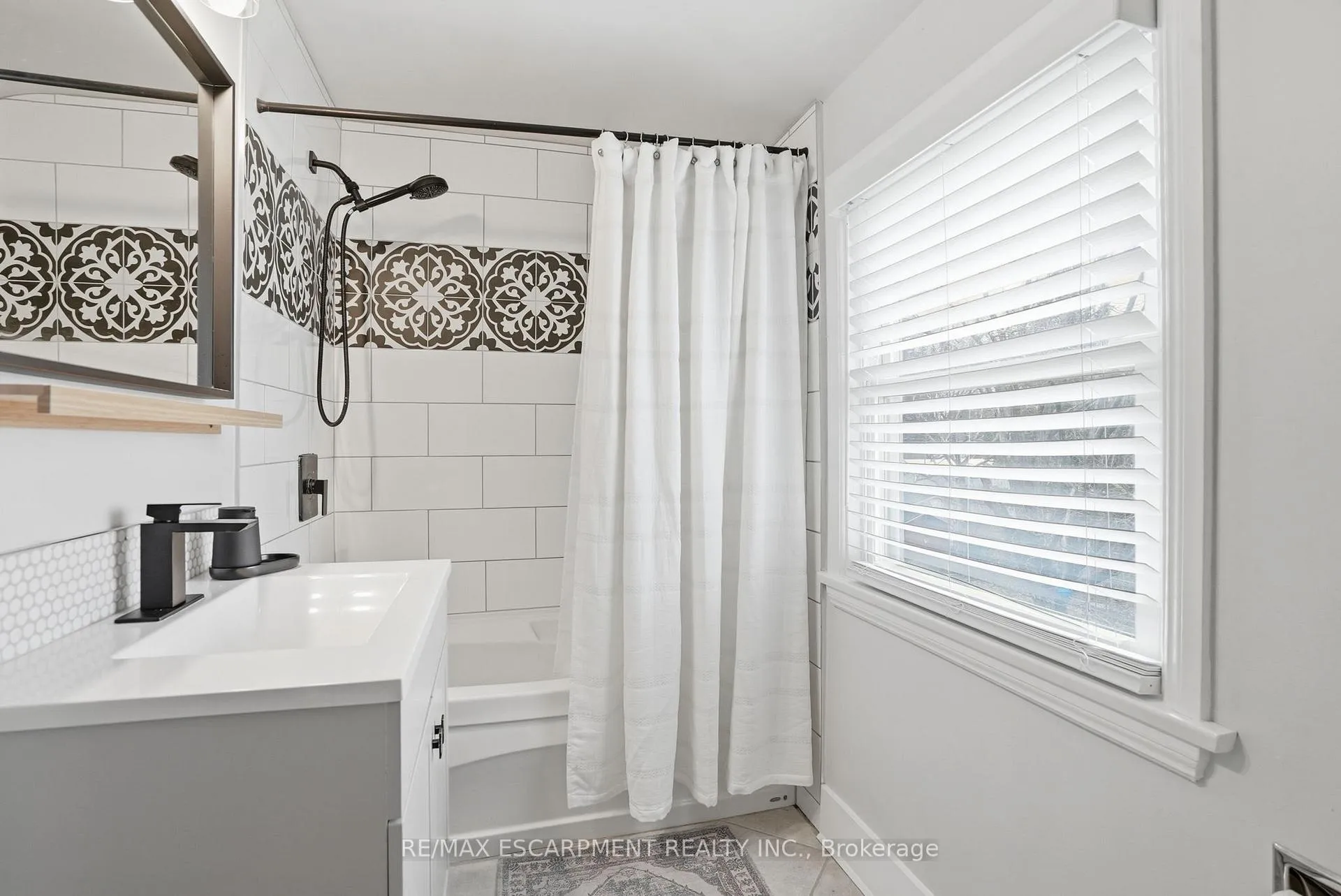 Photo 28 of 106 Laurel Street, Waterloo — HOMEH