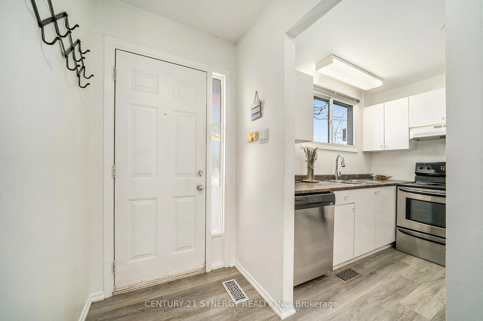 Photo 3 of Unit 46, 7 Glencoe Street, Ottawa, Arlington Woods — HOMEH