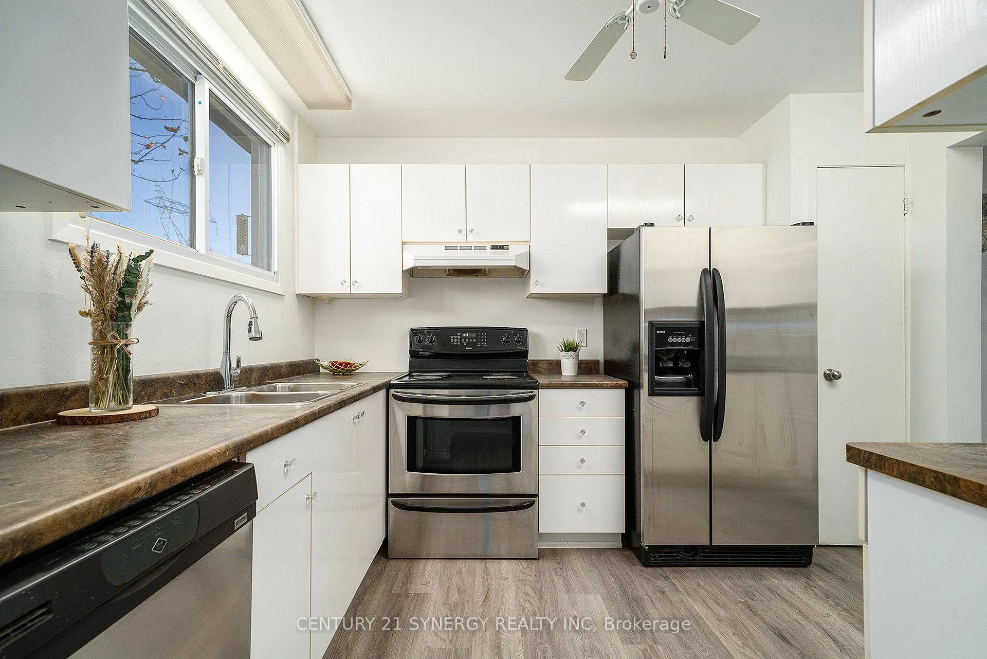 Photo 5 of Unit 46, 7 Glencoe Street, Ottawa, Arlington Woods — HOMEH