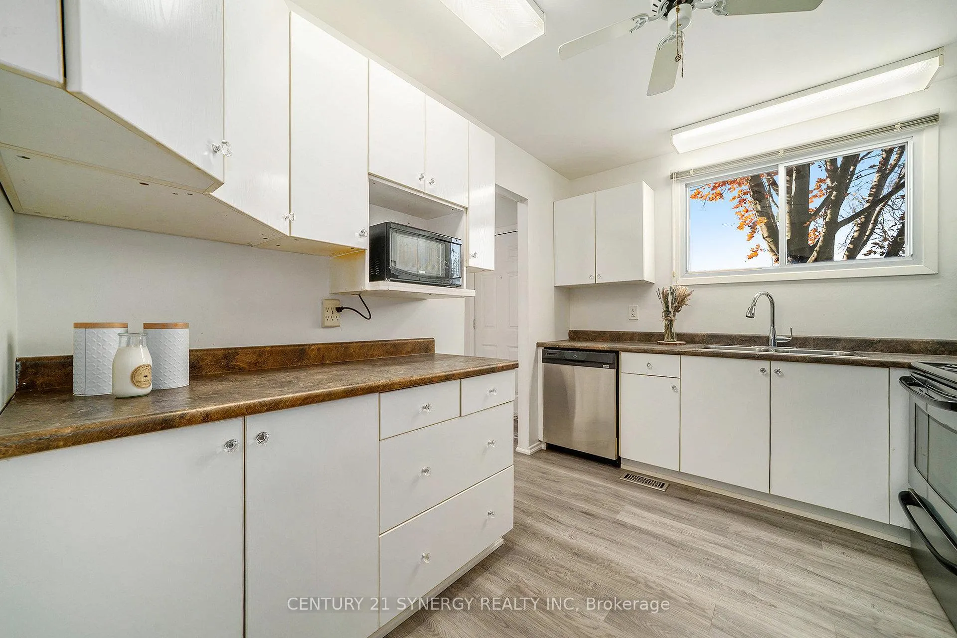 Photo 6 of Unit 46, 7 Glencoe Street, Ottawa, Arlington Woods — HOMEH