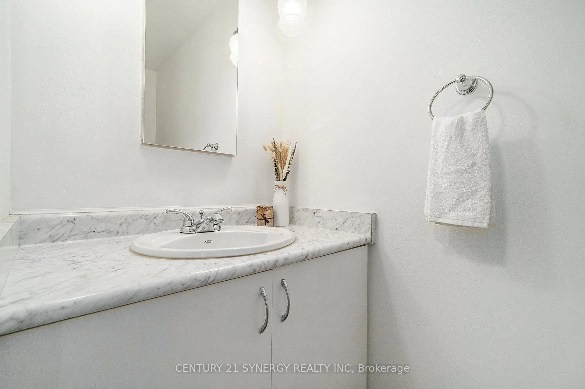 Photo 12 of Unit 46, 7 Glencoe Street, Ottawa, Arlington Woods — HOMEH