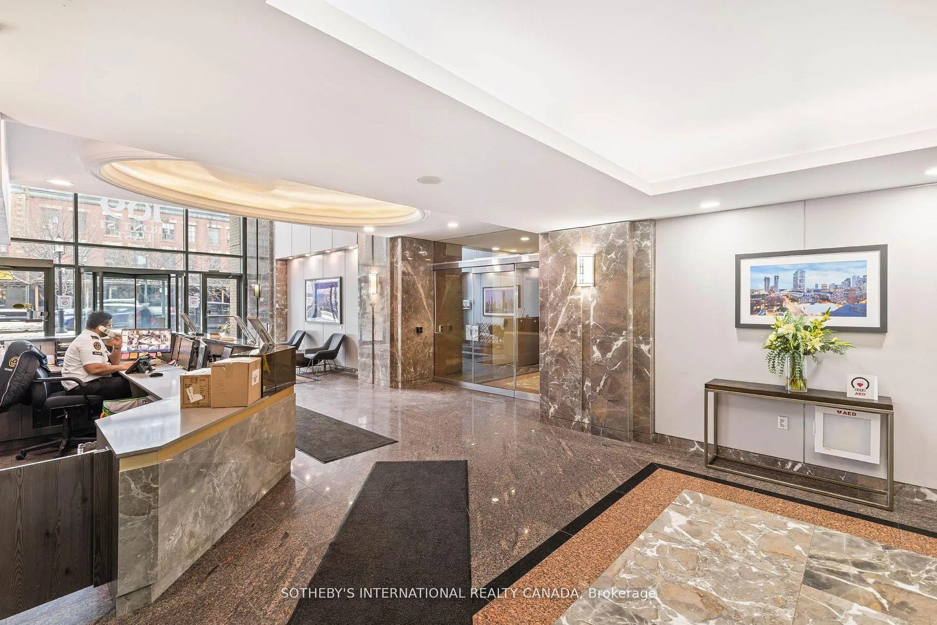 Photo 2 of Unit 1014, 109 Front Street E, Toronto, Waterfront Communities — HOMEH
