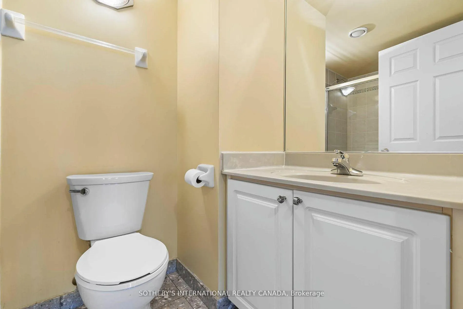 Photo 13 of Unit 1014, 109 Front Street E, Toronto, Waterfront Communities — HOMEH