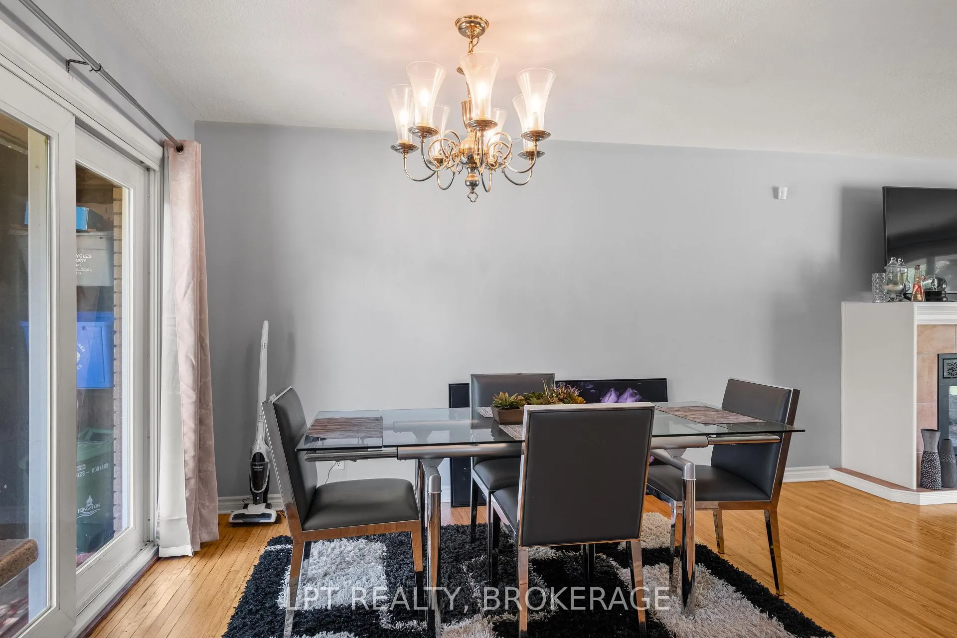 Photo 9 of 14 Herchmer Crescent, Kingston, Central City West — HOMEH
