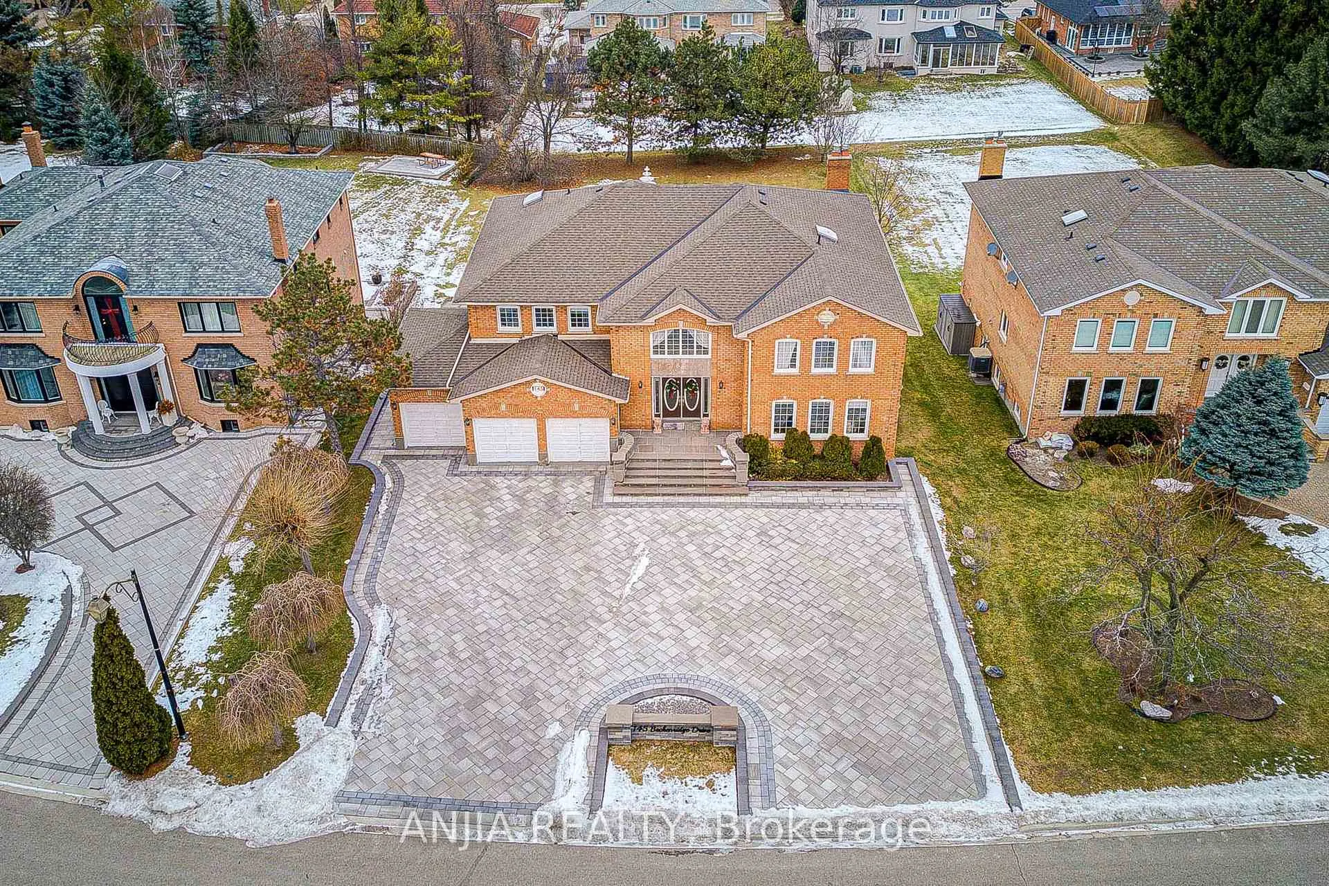 Photo 5 of 145 Beckenridge Drive, Markham, Milliken Mills East — HOMEH