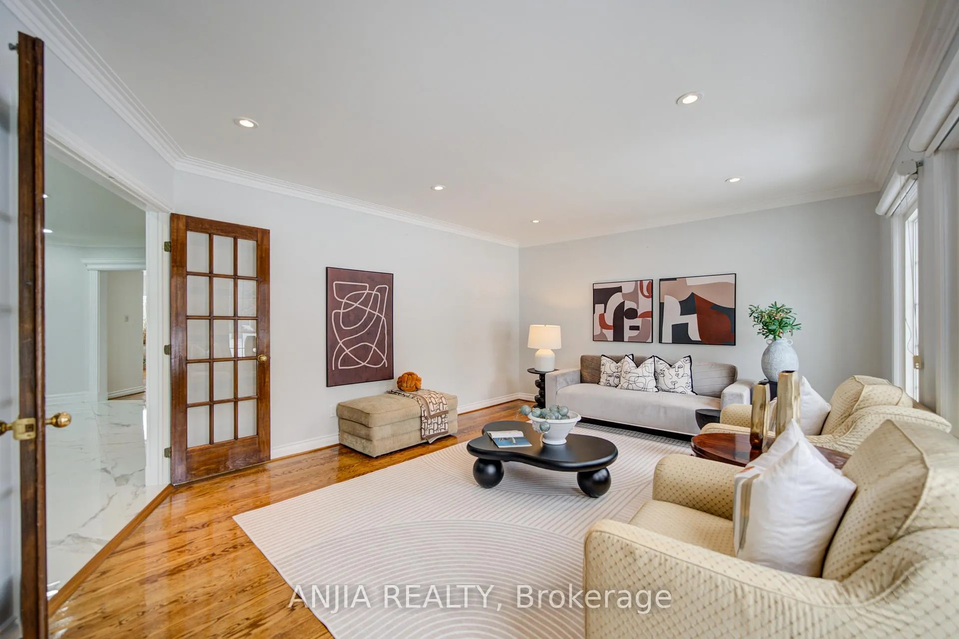 Photo 9 of 145 Beckenridge Drive, Markham, Milliken Mills East — HOMEH