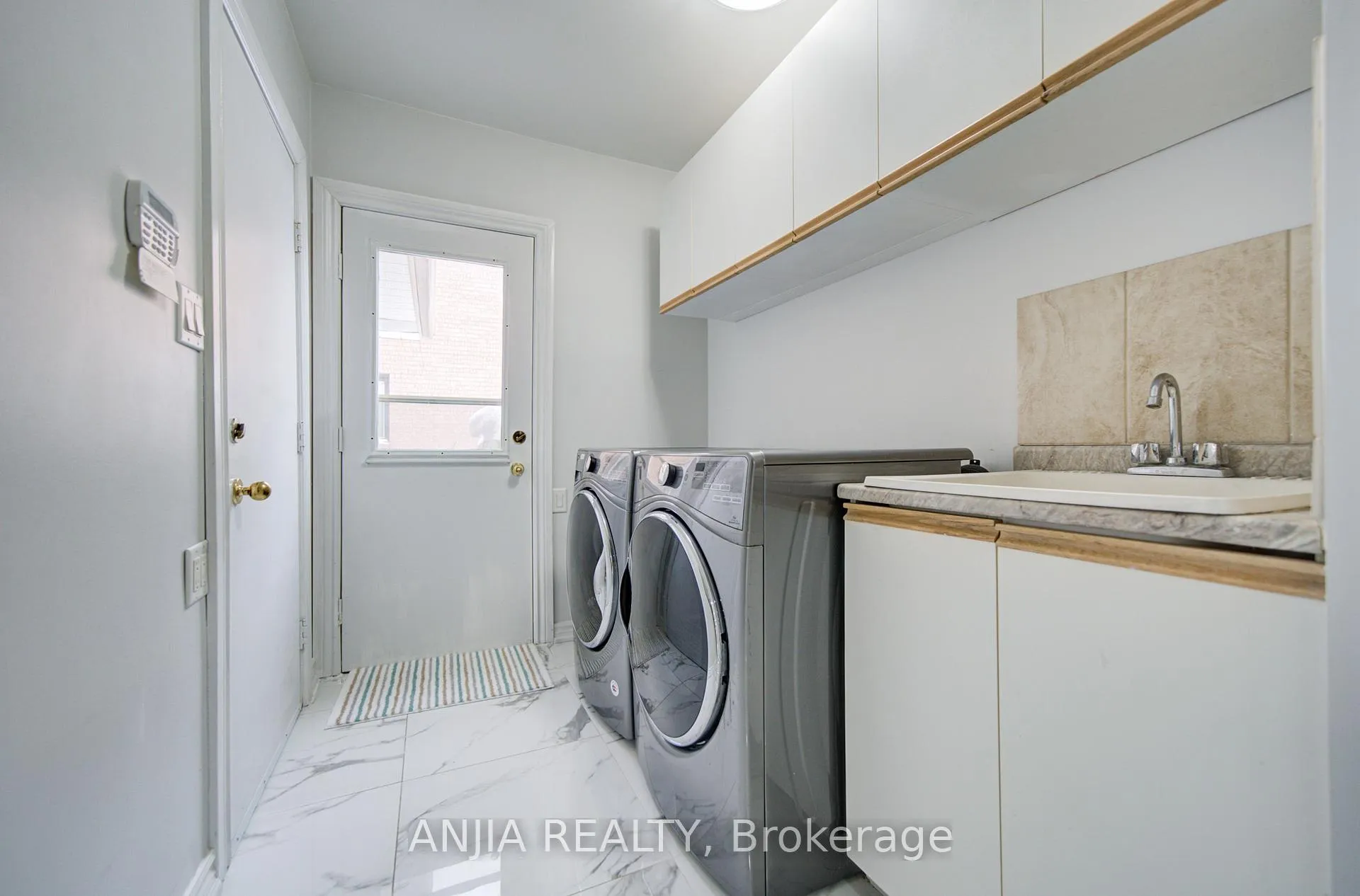 Photo 19 of 145 Beckenridge Drive, Markham, Milliken Mills East — HOMEH