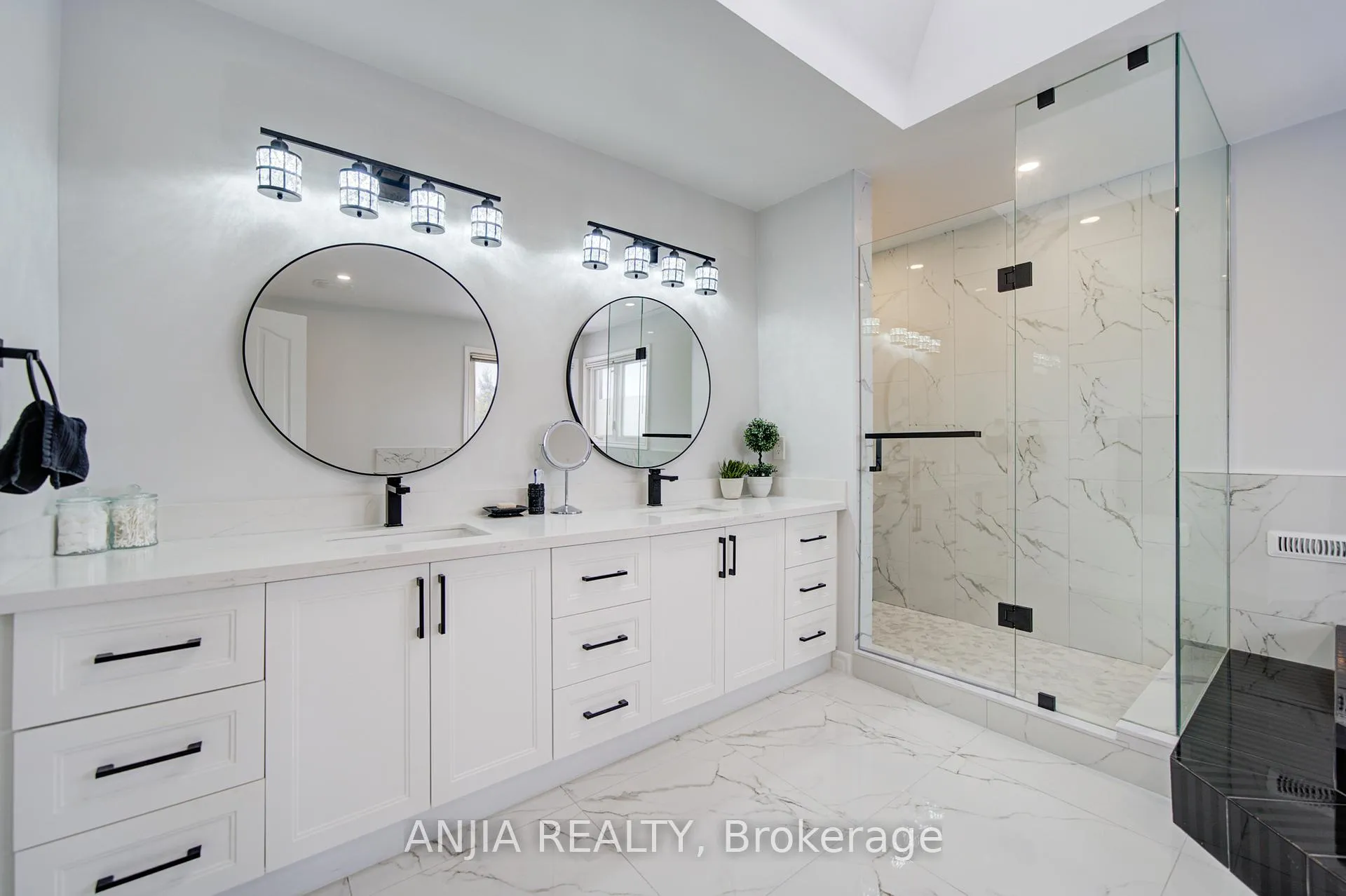 Photo 23 of 145 Beckenridge Drive, Markham, Milliken Mills East — HOMEH