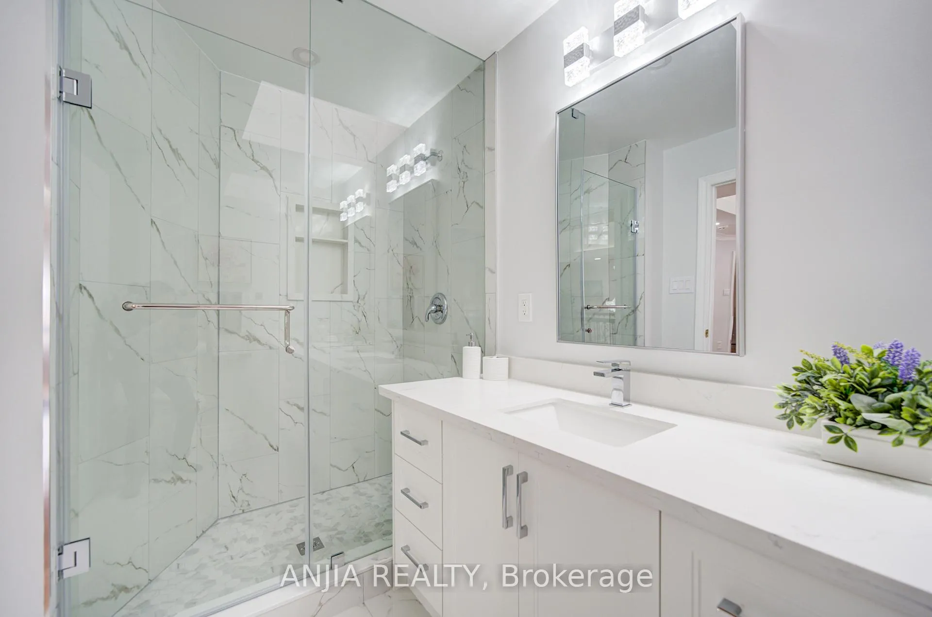 Photo 32 of 145 Beckenridge Drive, Markham, Milliken Mills East — HOMEH
