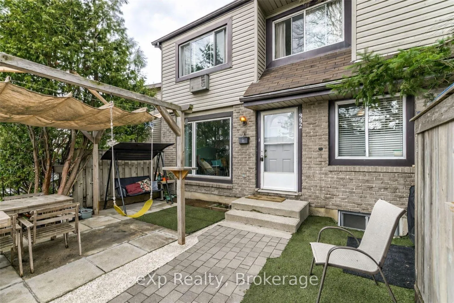 Photo 2 of 332 Scottsdale Drive, Guelph, Dovercliffe Park/Old University — HOMEH