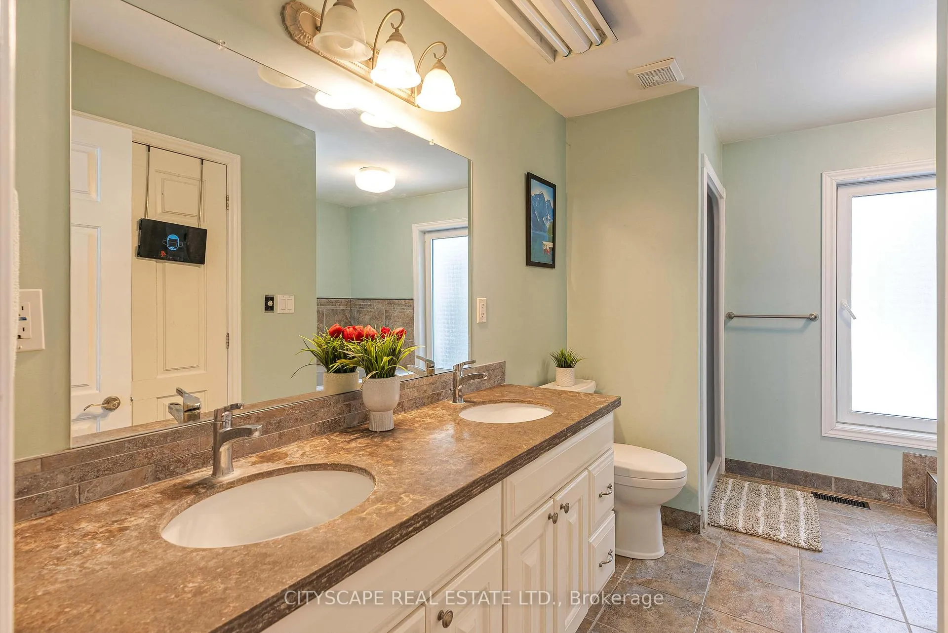 Photo 33 of 7 McConachie Crescent, Caledon, Rural Caledon — HOMEH