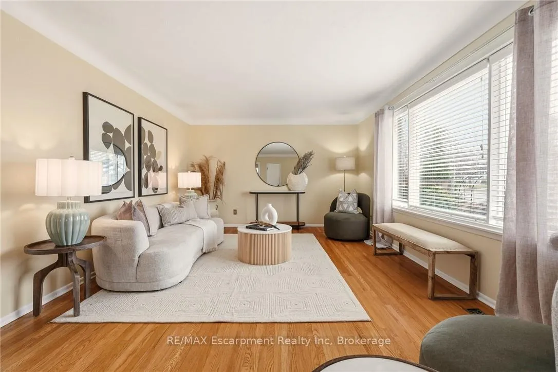 Photo 8 of 252 Hammersmith Court, Burlington, Appleby — HOMEH