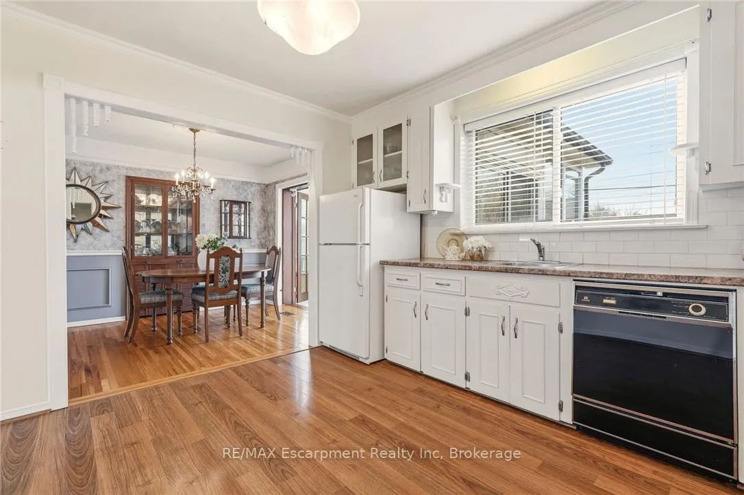 Photo 11 of 252 Hammersmith Court, Burlington, Appleby — HOMEH