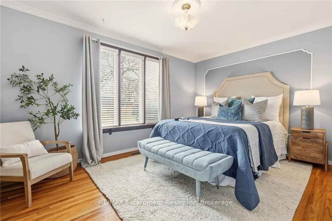 Photo 22 of 252 Hammersmith Court, Burlington, Appleby — HOMEH