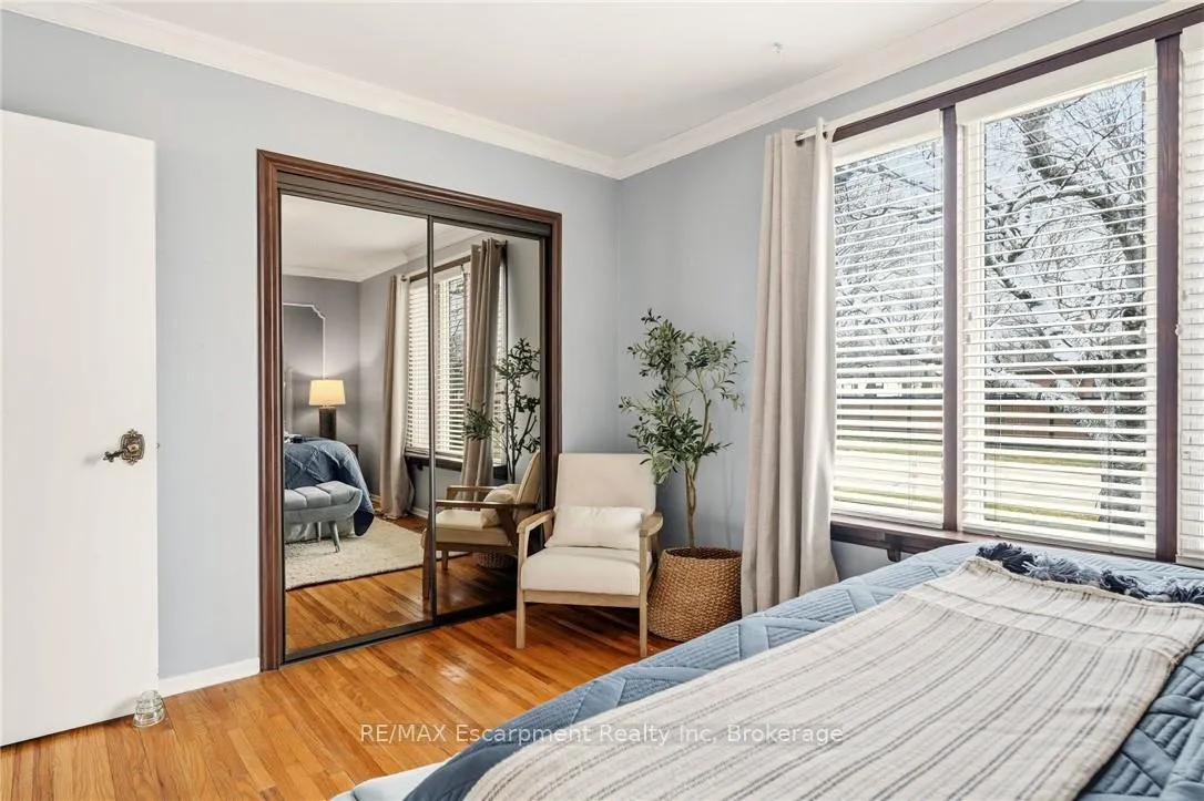 Photo 23 of 252 Hammersmith Court, Burlington, Appleby — HOMEH