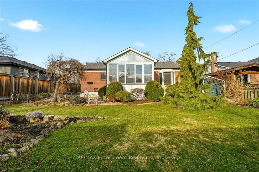 Photo 35 of 252 Hammersmith Court, Burlington, Appleby — HOMEH