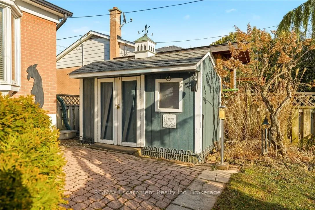 Photo 42 of 252 Hammersmith Court, Burlington, Appleby — HOMEH