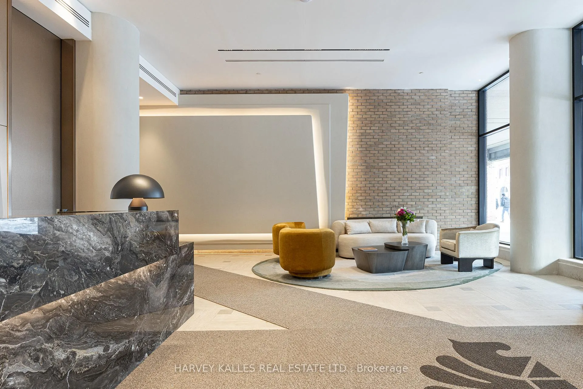 Photo 4 of Unit 818, 80 Front Street E, Toronto, Church-Yonge Corridor — HOMEH