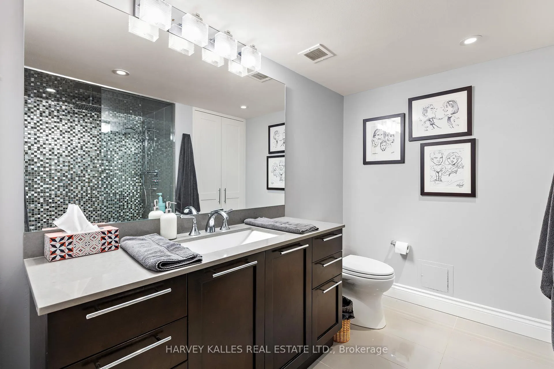 Photo 23 of Unit 818, 80 Front Street E, Toronto, Church-Yonge Corridor — HOMEH