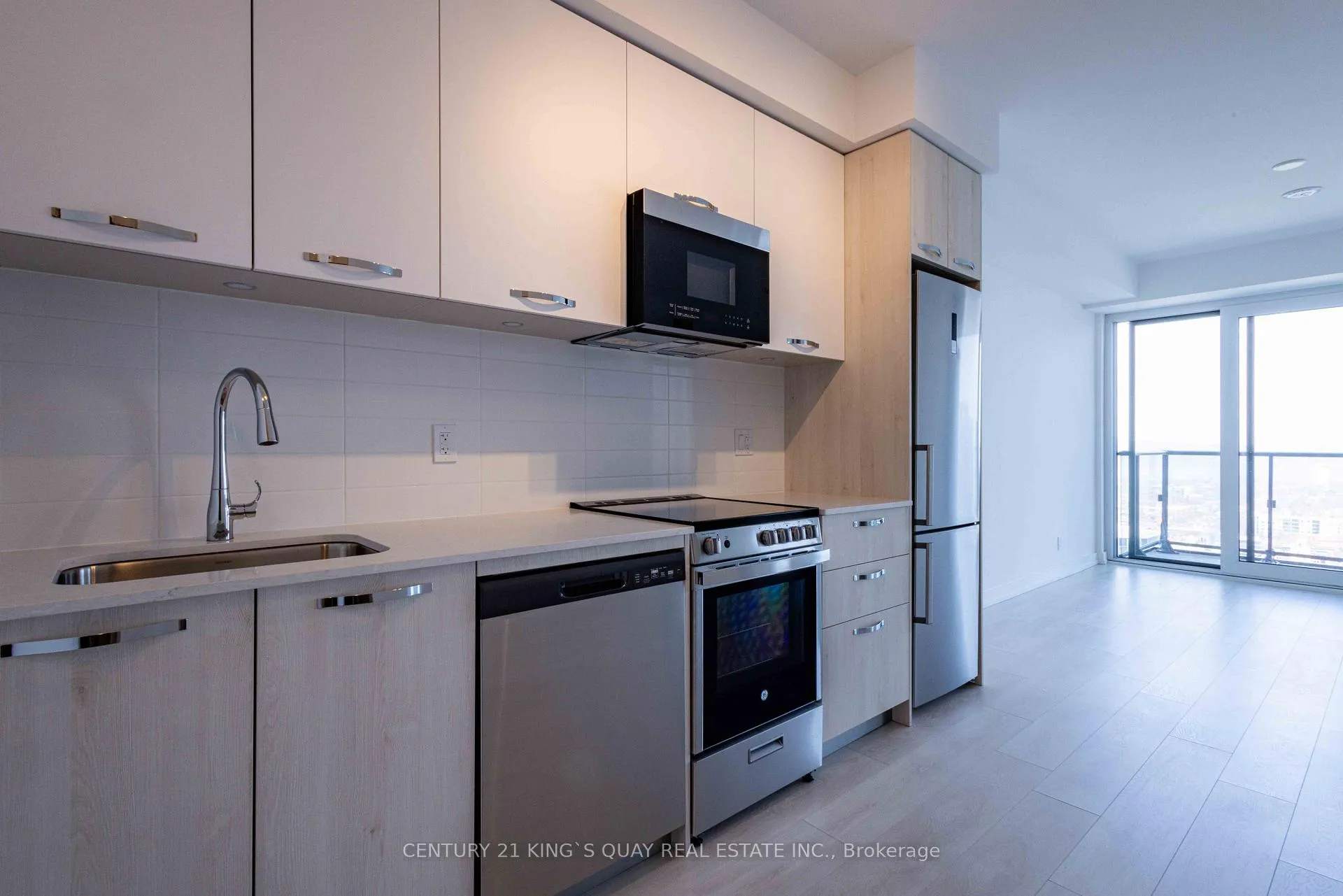 Photo 8 of Unit 2703, 75 James Street S, Hamilton, Corktown — HOMEH