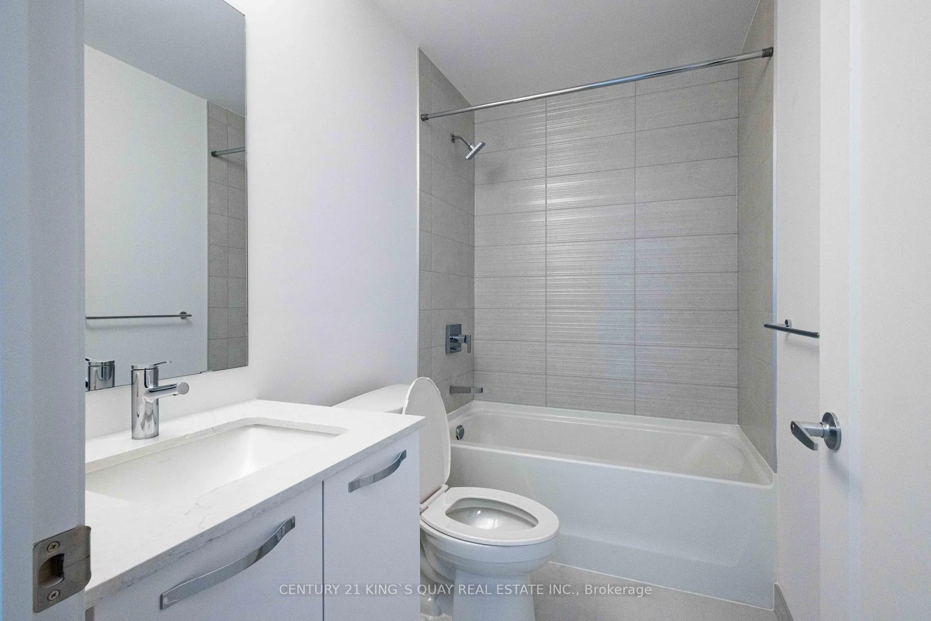 Photo 10 of Unit 2703, 75 James Street S, Hamilton, Corktown — HOMEH