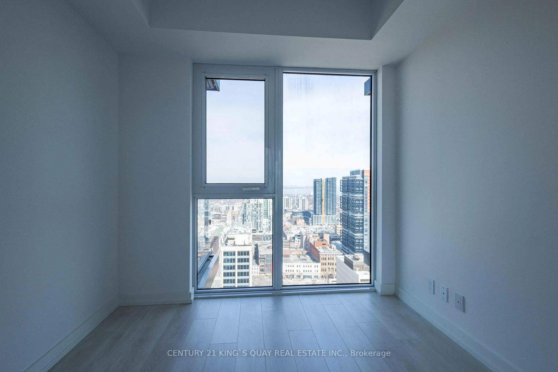 Photo 15 of Unit 2703, 75 James Street S, Hamilton, Corktown — HOMEH