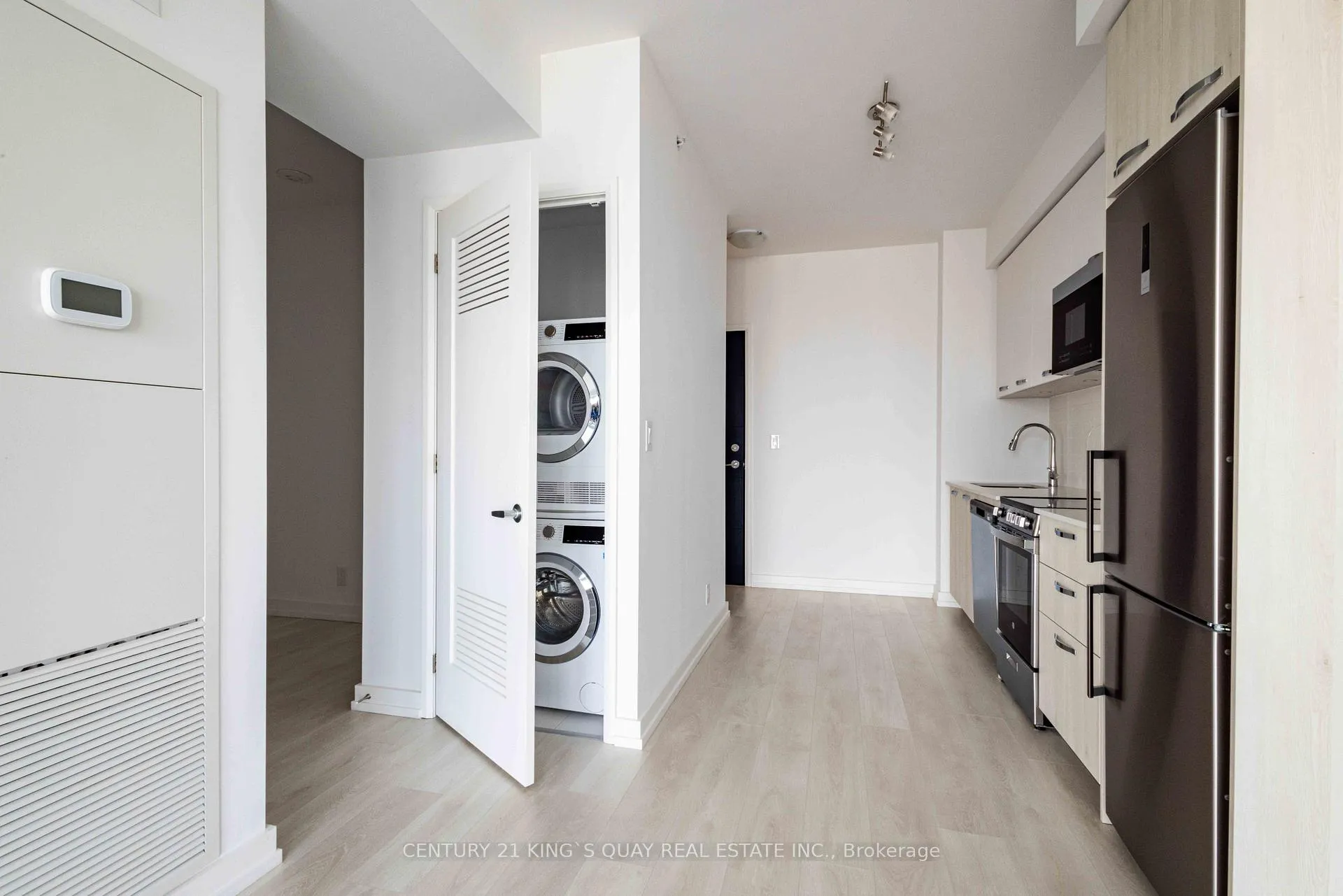 Photo 16 of Unit 2803, 75 James Street S, Hamilton, Corktown — HOMEH