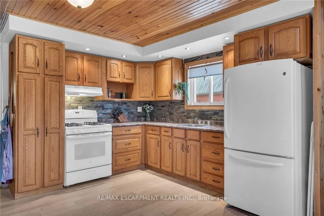 Photo 15 of 109 Mcnab Street E, Norfolk, Port Dover — HOMEH