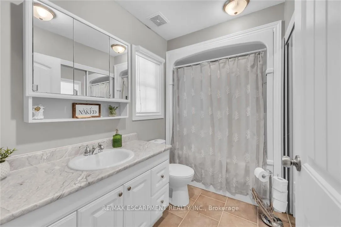 Photo 23 of 109 Mcnab Street E, Norfolk, Port Dover — HOMEH