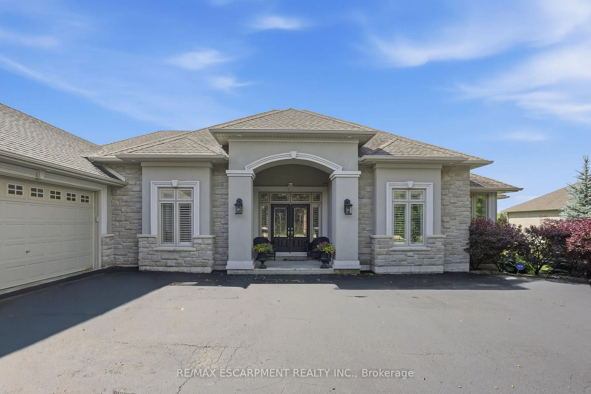 Photo 3 of 1318 Concession 6, Hamilton, Rural Flamborough — HOMEH
