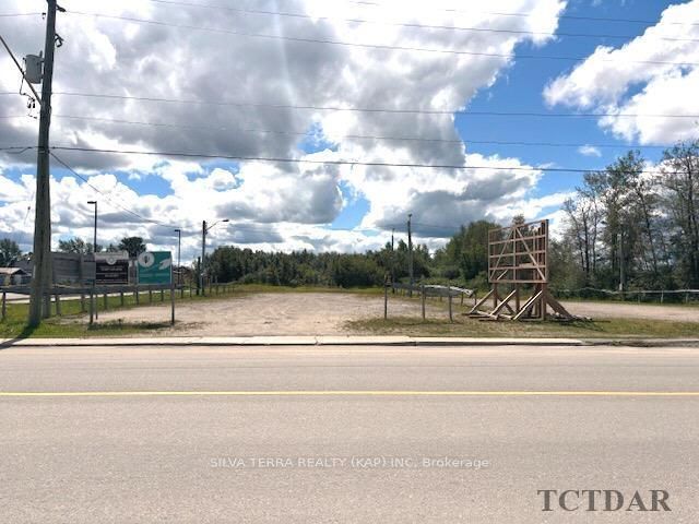 Photo 2 of 97 Brunetville Road, Kapuskasing — HOMEH