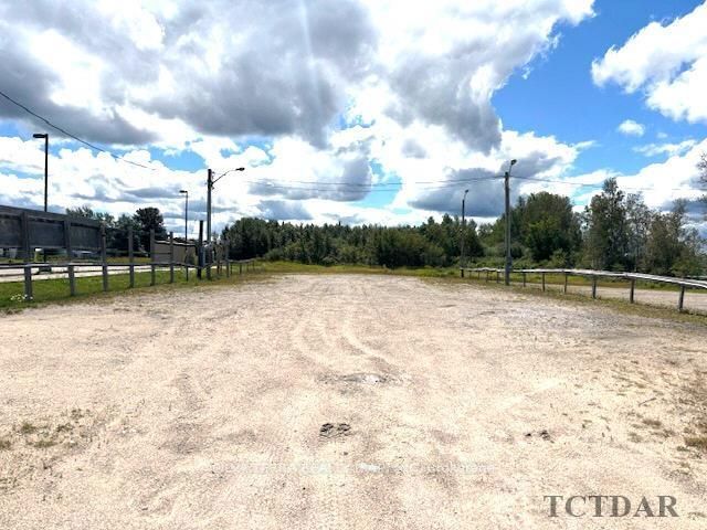 Photo 3 of 97 Brunetville Road, Kapuskasing — HOMEH