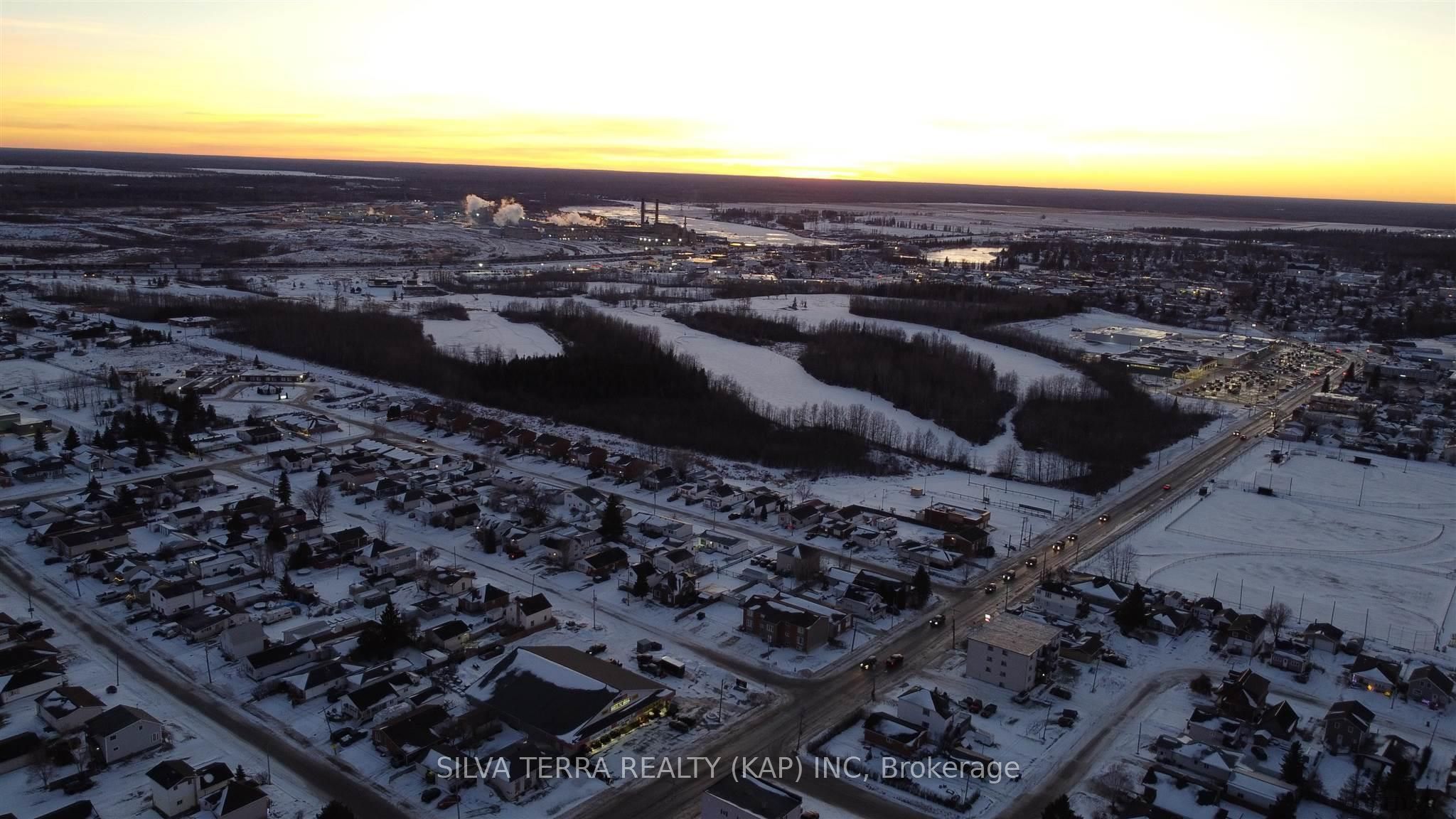Photo 35 of 97 Brunetville Road, Kapuskasing — HOMEH