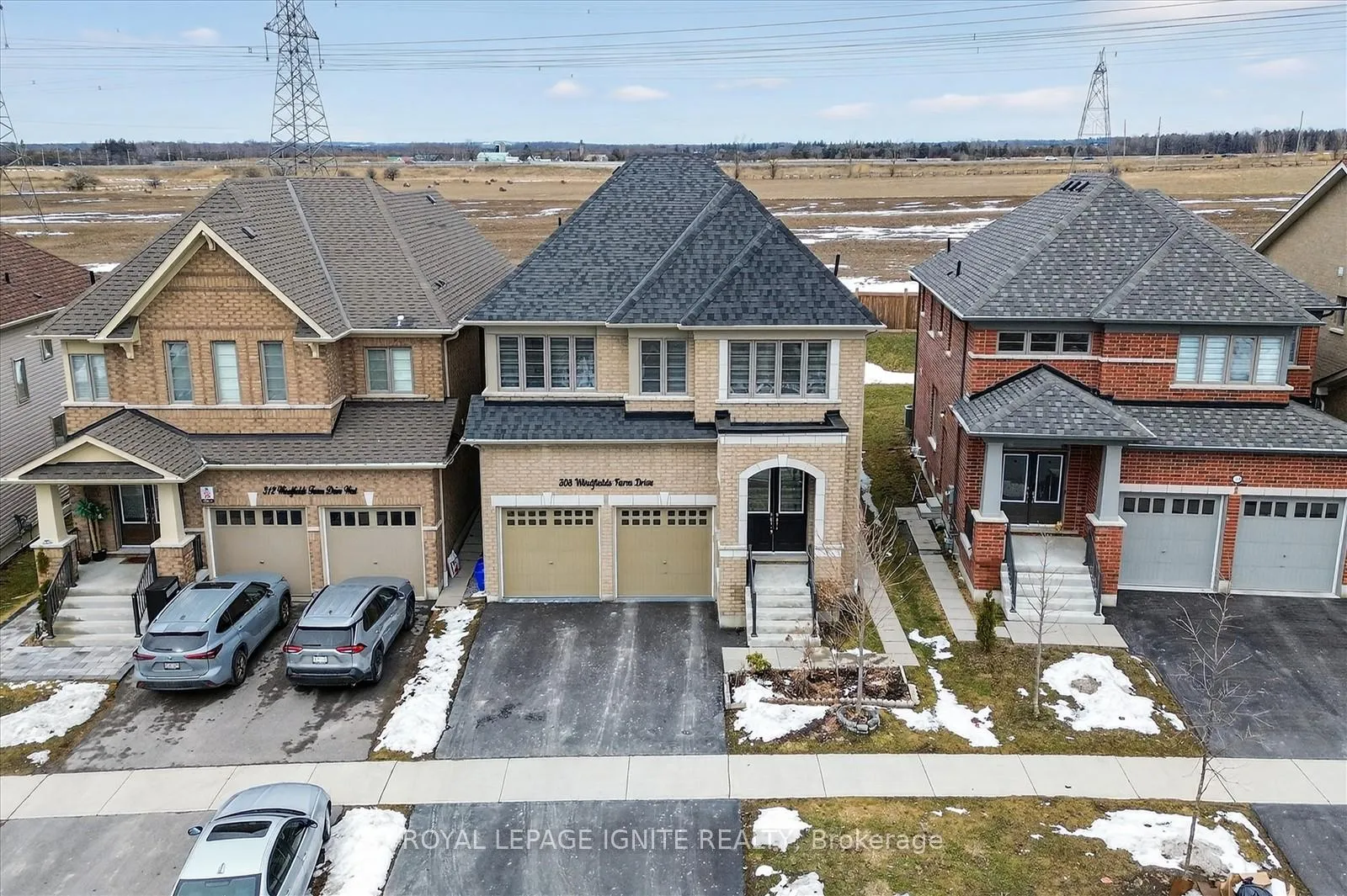 Photo 6 of 308 Windfields Farm Drive W, Oshawa, Windfields — HOMEH